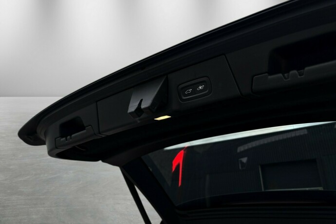 volvo-v90-elektrisitetbensin-2018-big-10