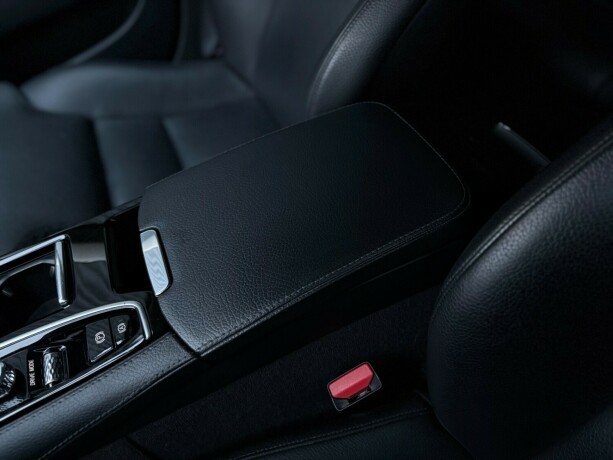 volvo-v90-elektrisitetbensin-2018-big-31