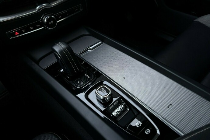 volvo-xc-60-elektrisitetbensin-2021-big-27