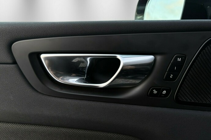 volvo-xc-60-elektrisitetbensin-2021-big-16