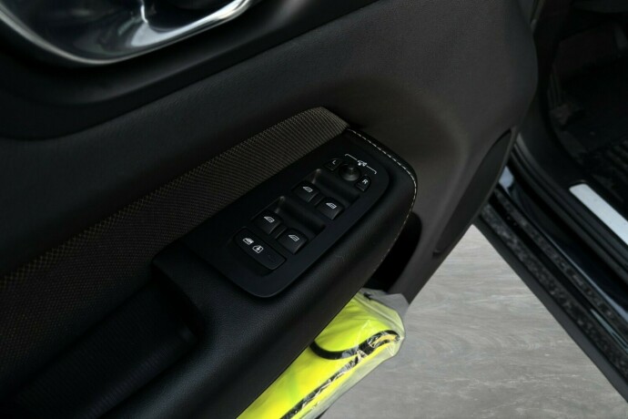 volvo-xc-60-elektrisitetbensin-2021-big-15