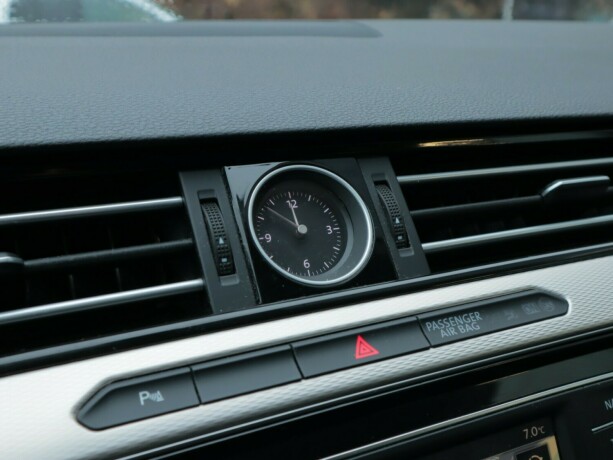 volkswagen-passat-elektrisitetbensin-2017-big-20