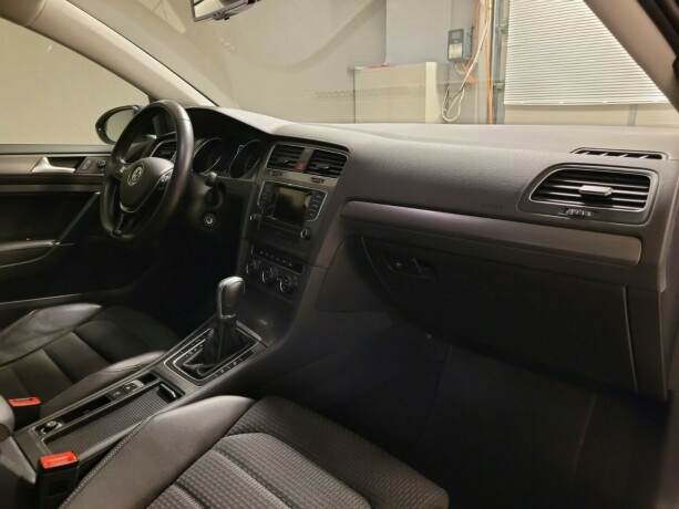 volkswagen-golf-bensin-2014-big-12