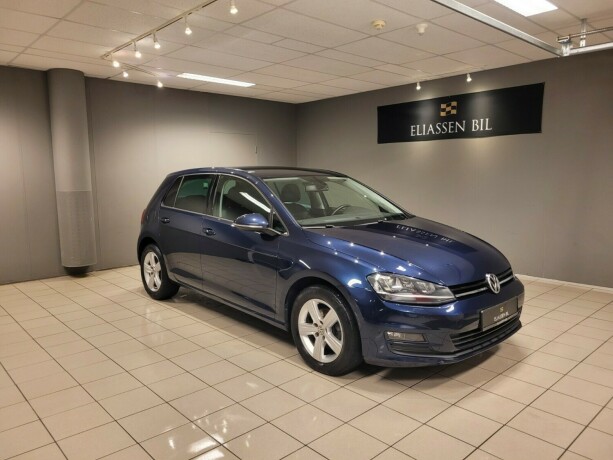volkswagen-golf-bensin-2014-big-0