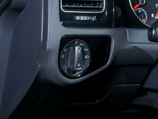 volkswagen-golf-bensin-2013-big-26