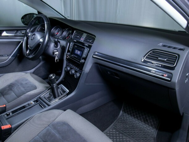 volkswagen-golf-bensin-2013-big-49