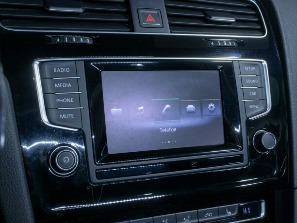 volkswagen-golf-bensin-2013-big-34