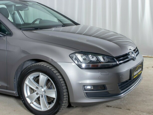 volkswagen-golf-bensin-2013-big-3