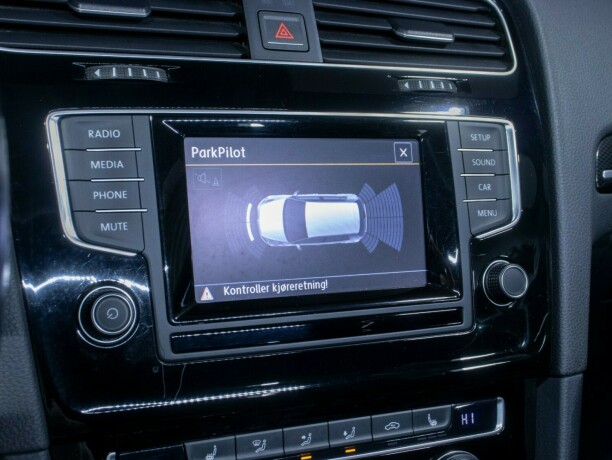 volkswagen-golf-bensin-2013-big-35