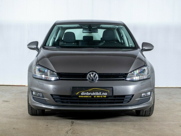 volkswagen-golf-bensin-2013-big-1