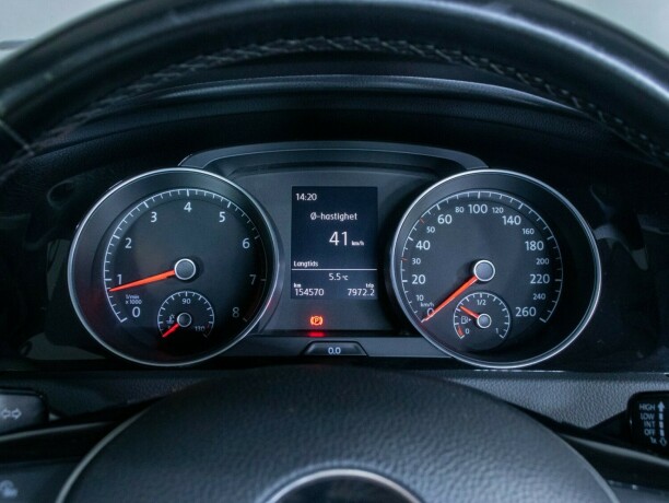 volkswagen-golf-bensin-2013-big-28