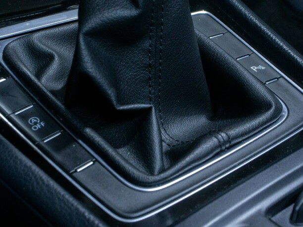 volkswagen-golf-bensin-2013-big-37