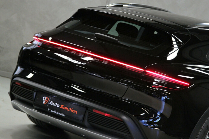 porsche-taycan-cross-turismo-elektrisitet-2022-big-28
