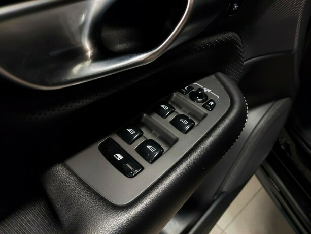 volvo-xc-90-diesel-2019-big-31