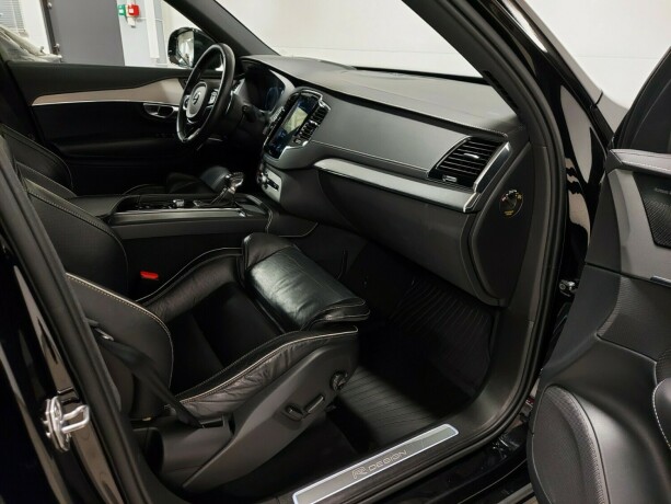 volvo-xc-90-diesel-2019-big-18