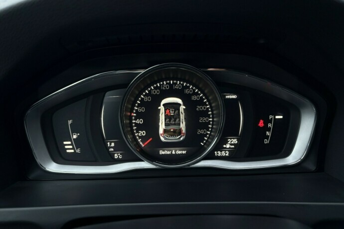 volvo-v60-elektrisitetdiesel-2018-big-16