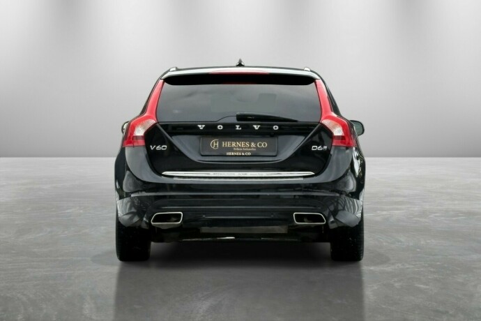 volvo-v60-elektrisitetdiesel-2018-big-8