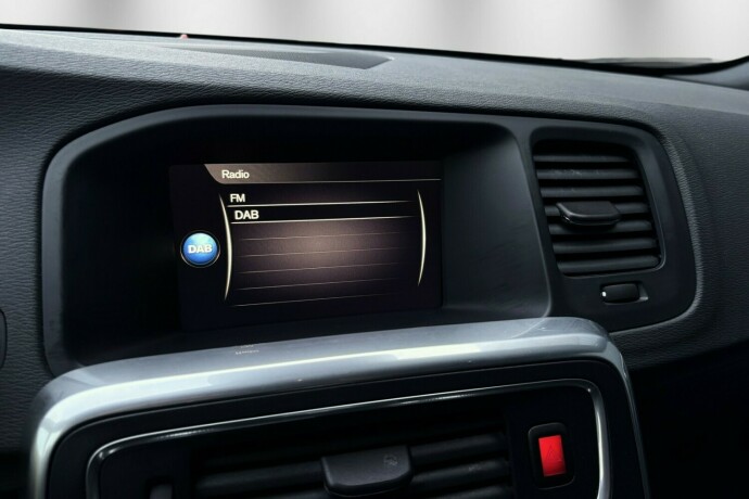 volvo-v60-elektrisitetdiesel-2018-big-26