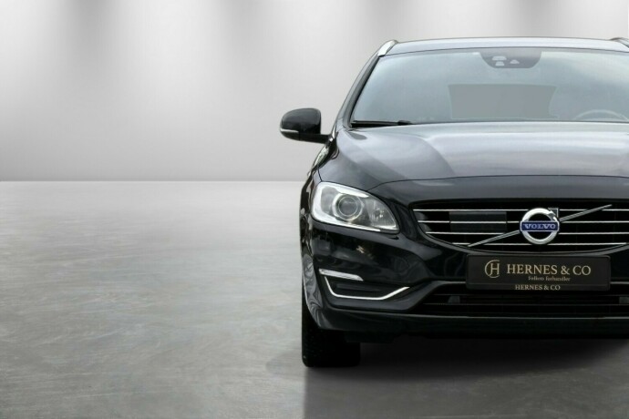 volvo-v60-elektrisitetdiesel-2018-big-3