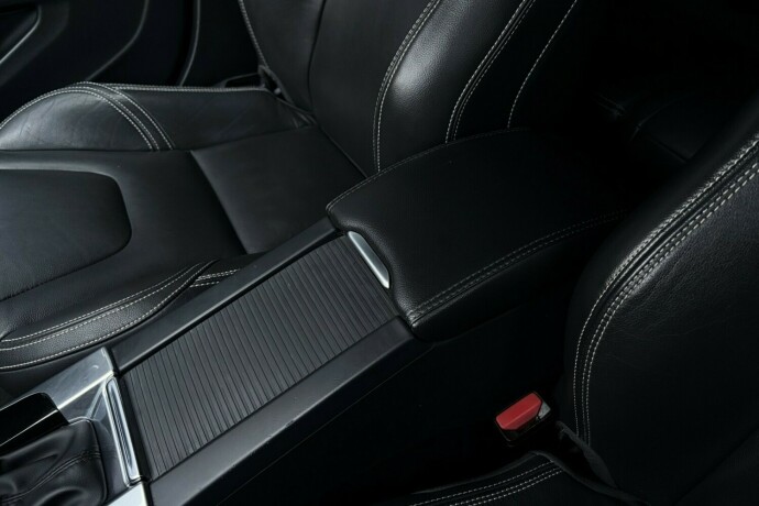 volvo-v60-elektrisitetdiesel-2018-big-30