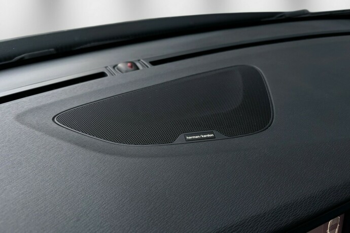 volvo-v60-elektrisitetdiesel-2018-big-32