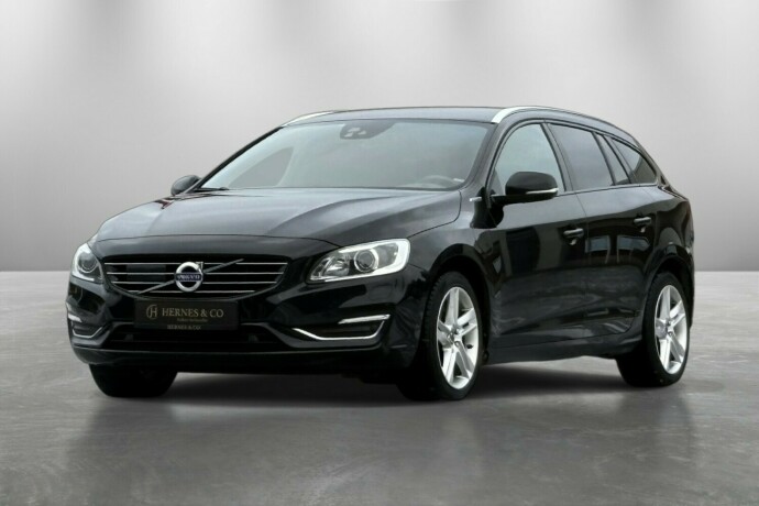 volvo-v60-elektrisitetdiesel-2018-big-0