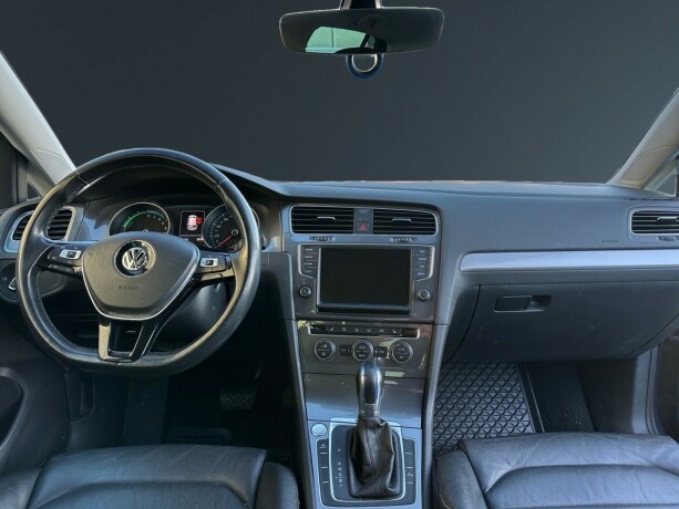 volkswagen-golf-elektrisitet-2017-big-10