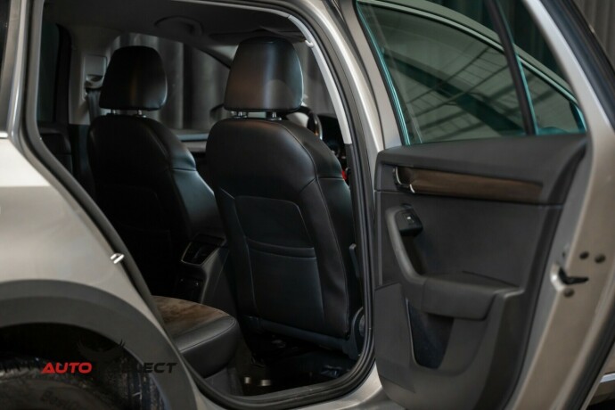 skoda-octavia-scout-diesel-2016-big-12