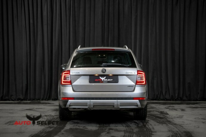 skoda-octavia-scout-diesel-2016-big-8