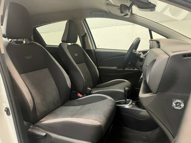 toyota-yaris-elektrisitetbensin-2019-big-22