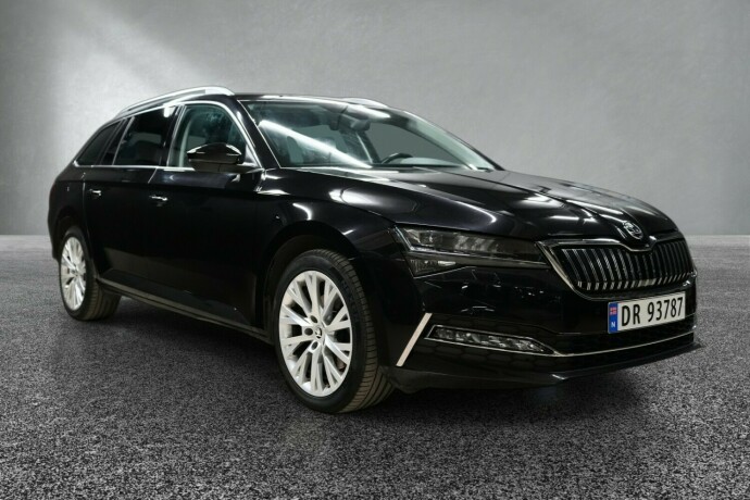 skoda-superb-elektrisitetbensin-2021-big-6