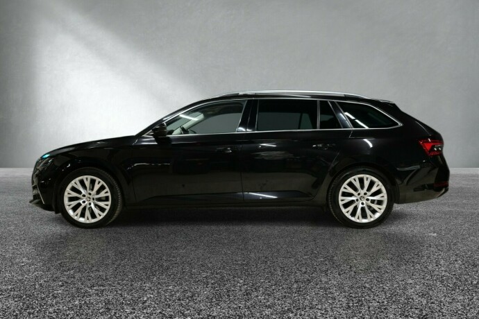 skoda-superb-elektrisitetbensin-2021-big-1