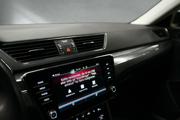 skoda-superb-elektrisitetbensin-2021-big-14