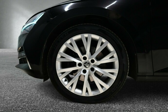 skoda-superb-elektrisitetbensin-2021-big-19