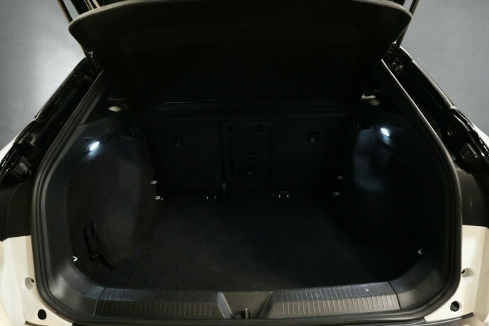 volkswagen-id4-elektrisitet-2021-big-18