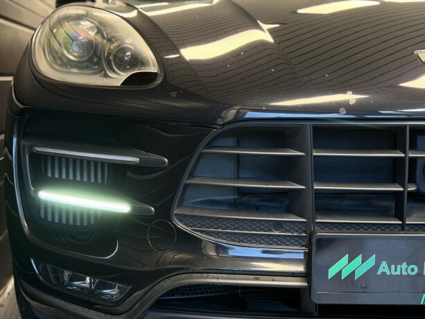 porsche-macan-bensin-2015-big-27