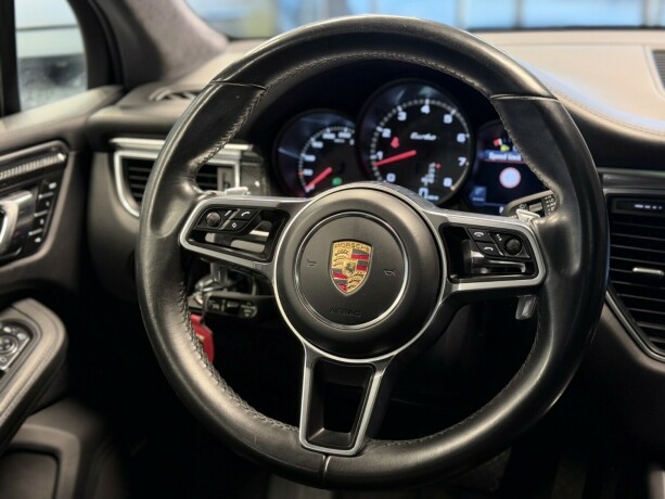 porsche-macan-bensin-2015-big-21