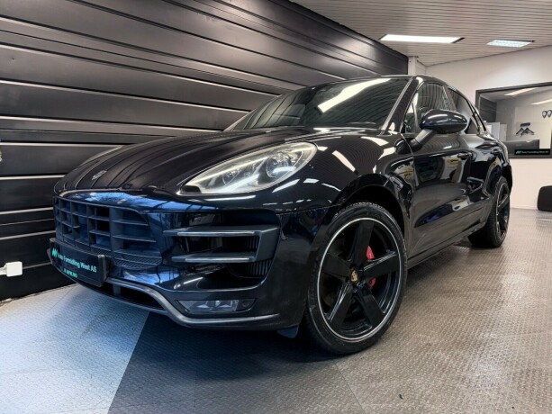 porsche-macan-bensin-2015-big-1