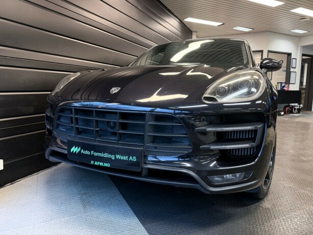 porsche-macan-bensin-2015-big-2