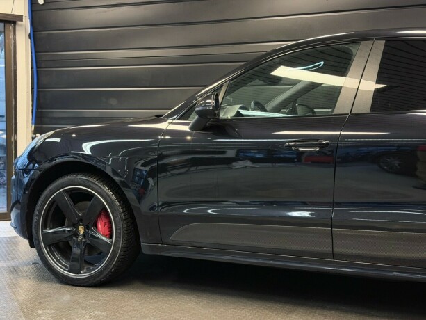 porsche-macan-bensin-2015-big-7