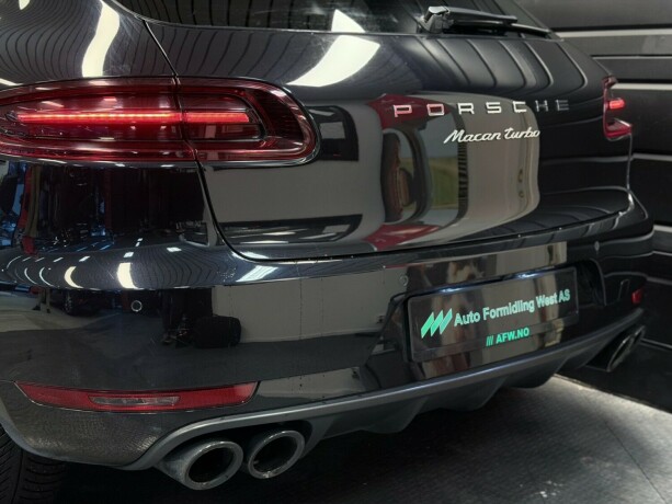 porsche-macan-bensin-2015-big-6