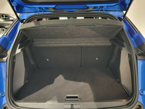 peugeot-e-2008-elektrisitet-2021-big-28