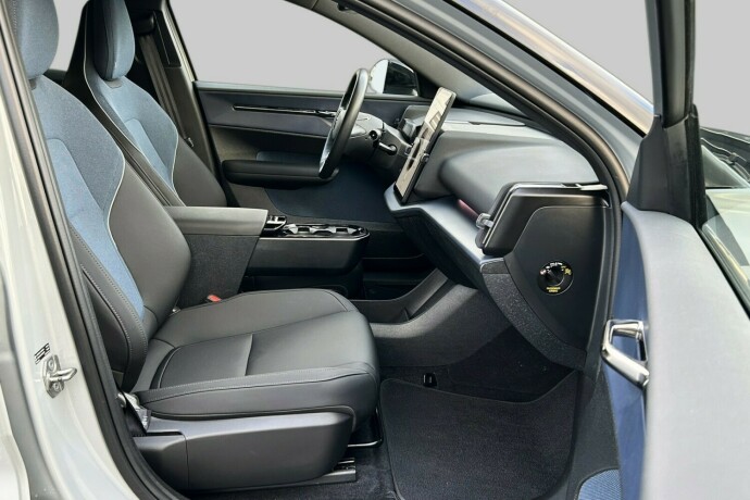 volvo-ex30-elektrisitet-2024-big-11