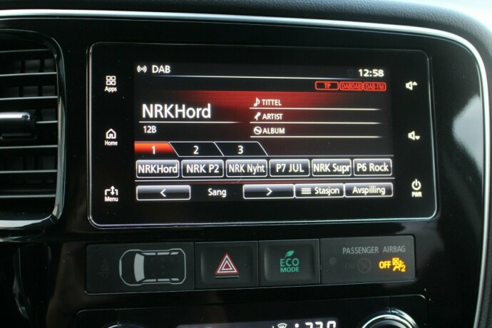 mitsubishi-outlander-elektrisitetbensin-2018-big-15