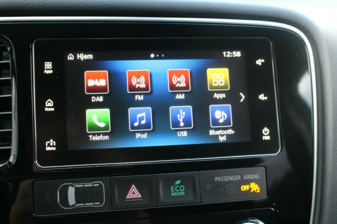 mitsubishi-outlander-elektrisitetbensin-2018-big-16