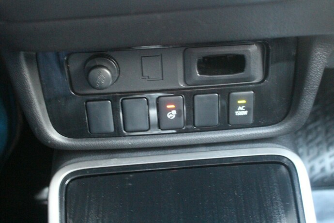 mitsubishi-outlander-elektrisitetbensin-2018-big-19