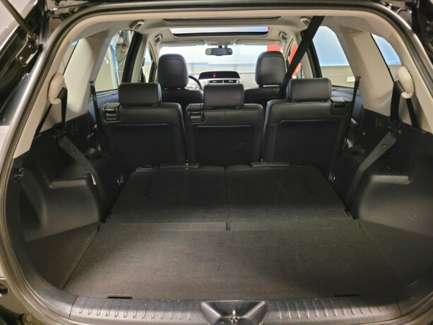 toyota-prius-seven-elektrisitetbensin-2016-big-18