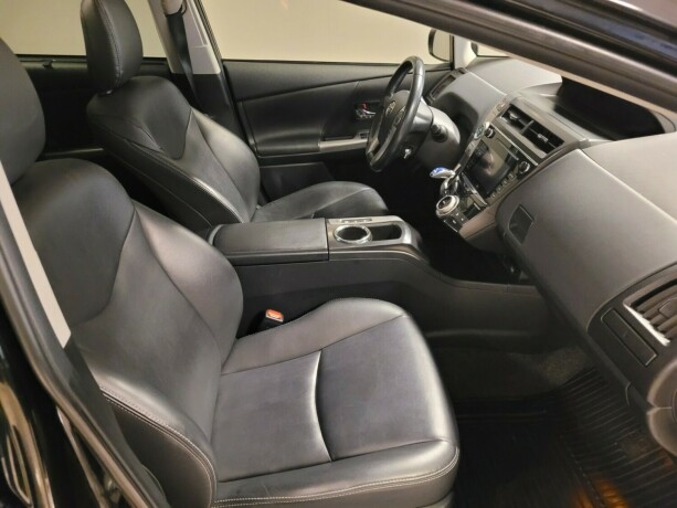 toyota-prius-seven-elektrisitetbensin-2016-big-13