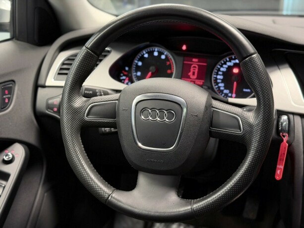 audi-a4-bensin-2009-big-18