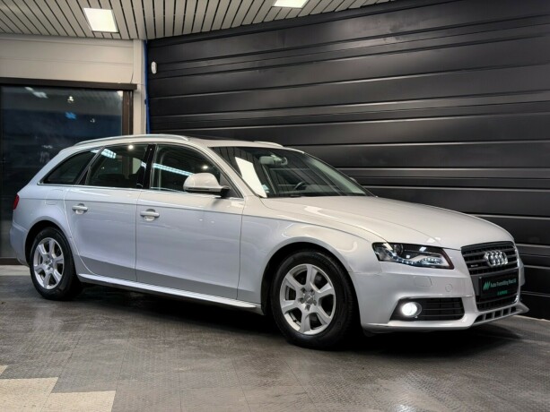 audi-a4-bensin-2009-big-26
